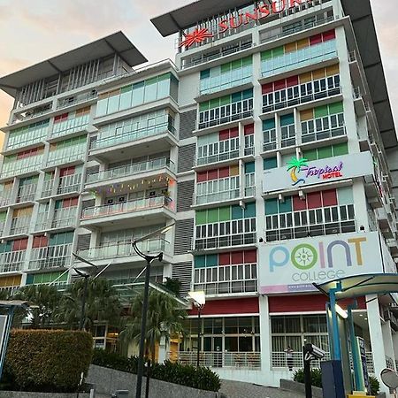 Tropical Hotel Kota Damansara Petaling Jaya Extérieur photo